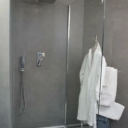 Dam's Crib Modern Loft Luxury Residential 公寓 *
