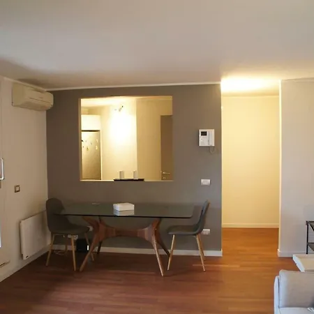 Dam's Crib Modern Loft Luxury Residential * 米兰