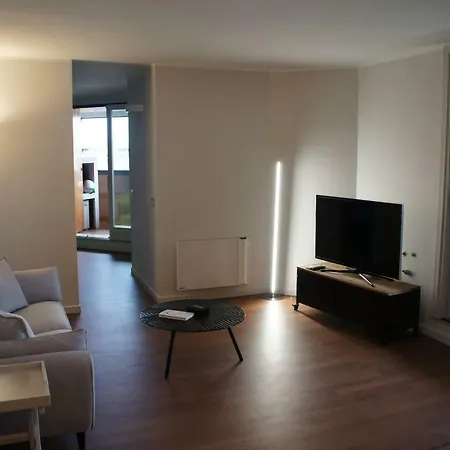 Dam's Crib Modern Loft Luxury Residential *